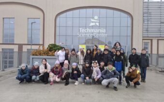 Čtvrťáci zkoumali elektřinu a obnovitelné zdroje v Techmanii