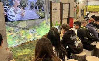 8.A na výstavě Lidé od vedle