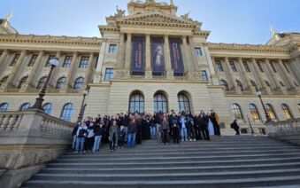 Minerály: Deváťáci v Národním muzeu